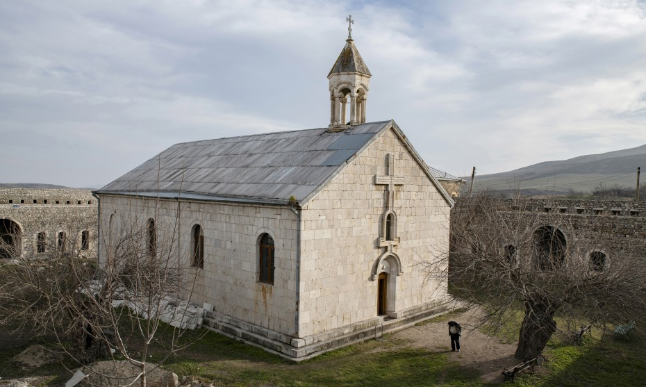 En Arménie, le gouvernement pro UE réprime l'Église